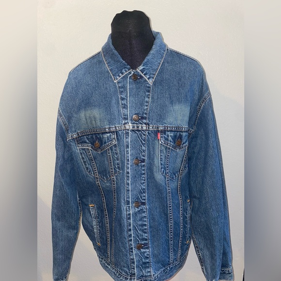 Vintage Levi's Light Wash Denim Jacket 70507 Levis see pics of wear on jacket - Picture 5 of 8